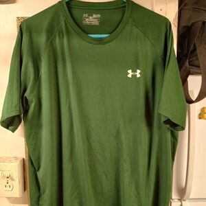 Under Armour Men's Green T-Shirt